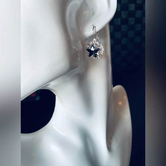 Elle Crystal Black Star Earrings - Picture 5 of 6